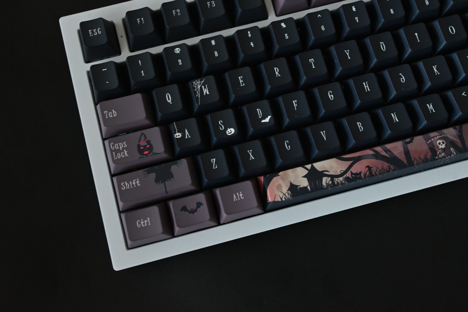 Spooky Cartoon Halloween Keycap Set for Mechanical Keyboard