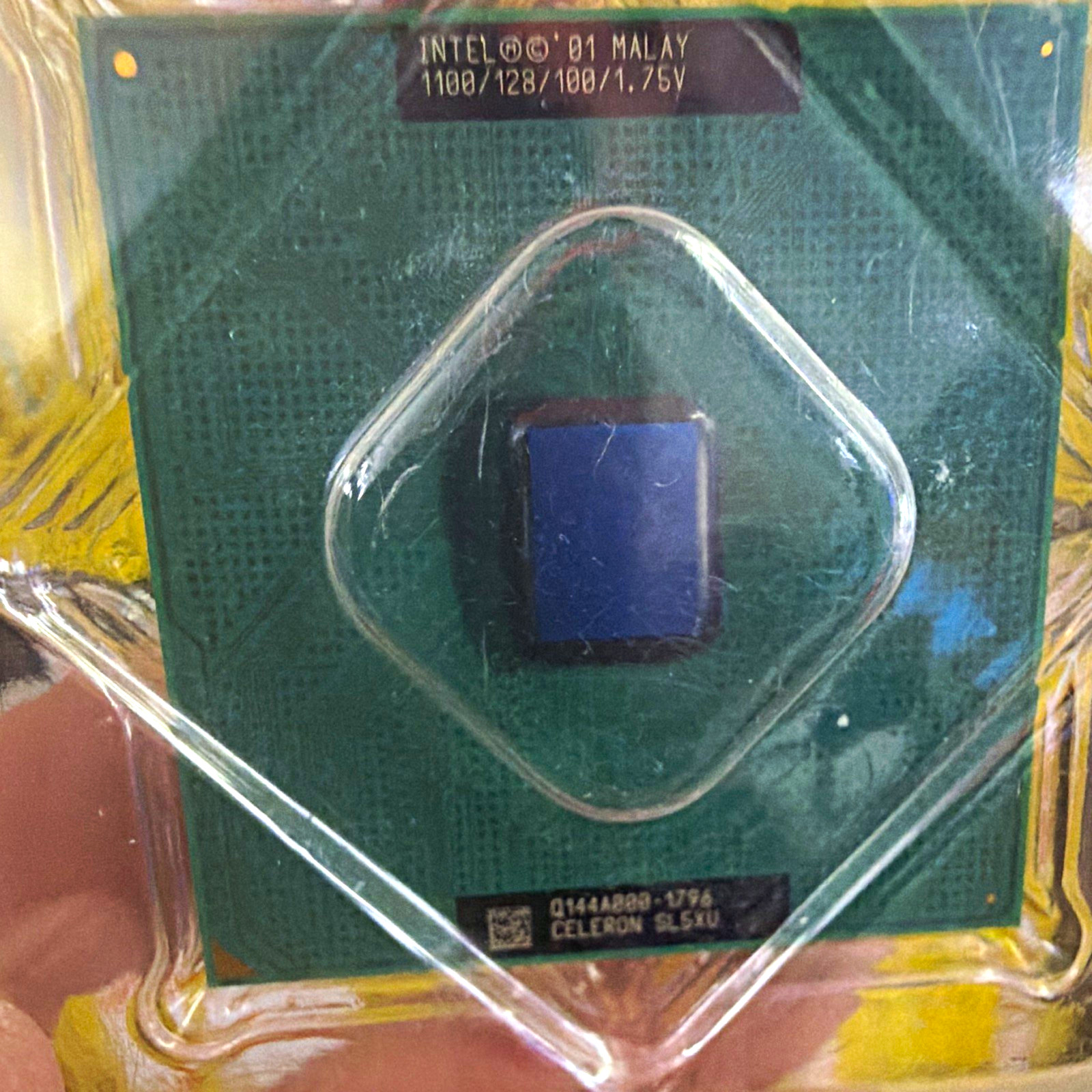 Intel Celeron 1.10GHz 1-Core CPU 128KB L2/0KB L3 100MHz Socket 370 SL5XU
