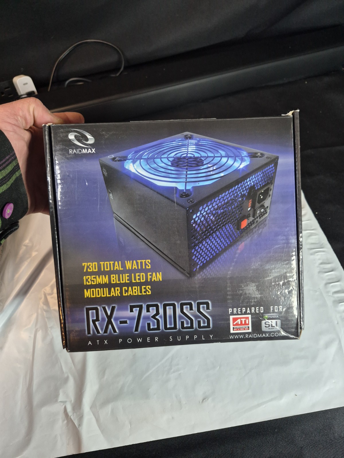 Raidmax Hybrid Series 730W Power Supply RX-730SS Blue LED Fan Never Used..