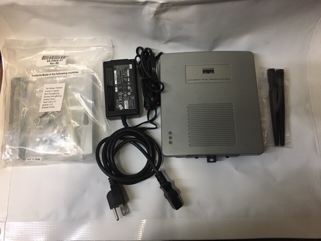 Cisco AIR-AP1231G-A-K9 Wireless AP - Power Adapter/ Antennas/ wall mounting kit