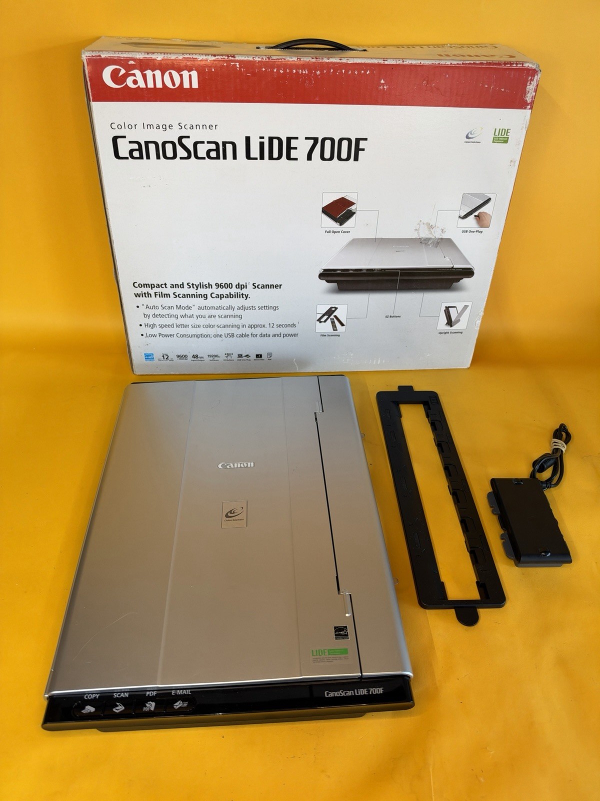 Canon CanoScan LiDE 700F Color Photo Film Negative Flatbed Scanner 9600 DPI Box