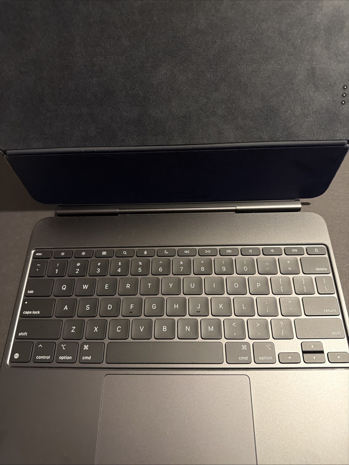 Apple Magic Keyboard for iPad Pro 13‑inch (M4 or M5) Black - Excellent Condition