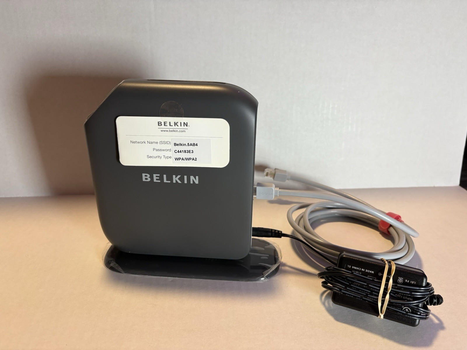 Belkin Play N300 Wireless-N Router F7D4302 v1 with Power Cord – Tested & Working
