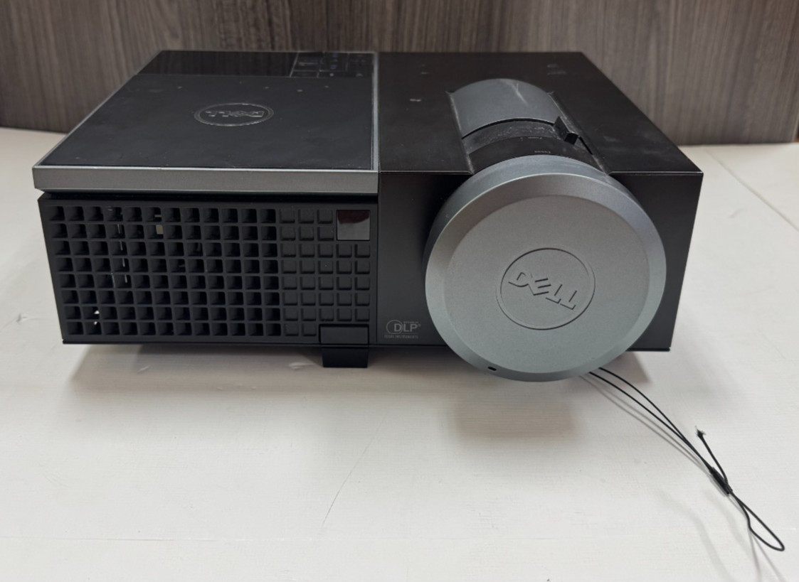 Dell 4220 Full HD XGA DLP Projector