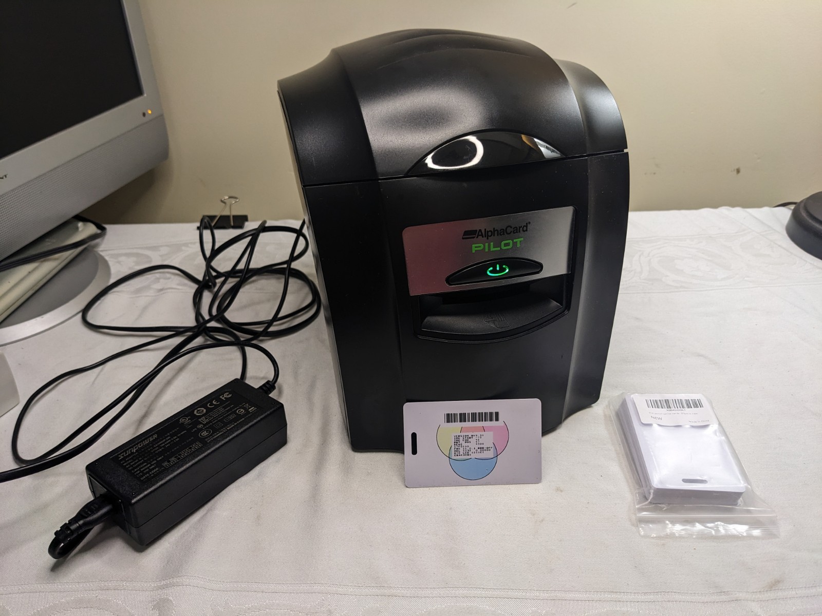 AlphaCard Pilot Color ID Card Printer, w/ 19 Blank ID Cards -- TESTED