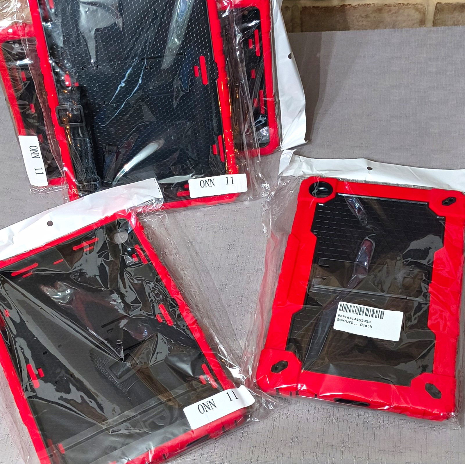 onn. Rugged Shockproof/Impact Resistant Case for onn. 10.4 10.4in Red/Black