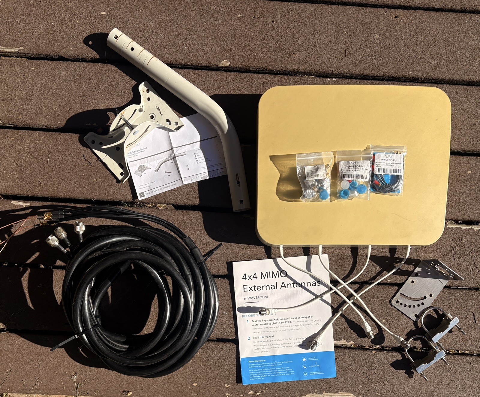 Waveform 4x4 MIMO External Panel Antenna Full Kit