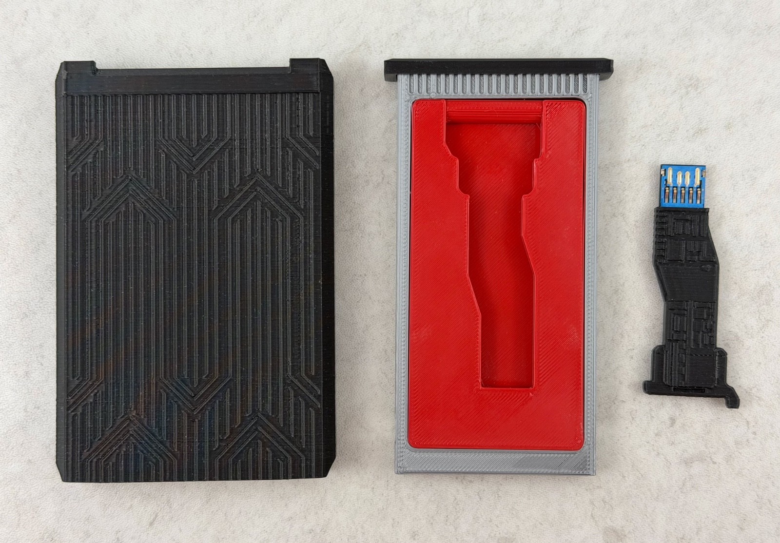 32GB Flash Drive 3D Printed Ultra Slim Shell and Magnetic Sliding Case Black Red