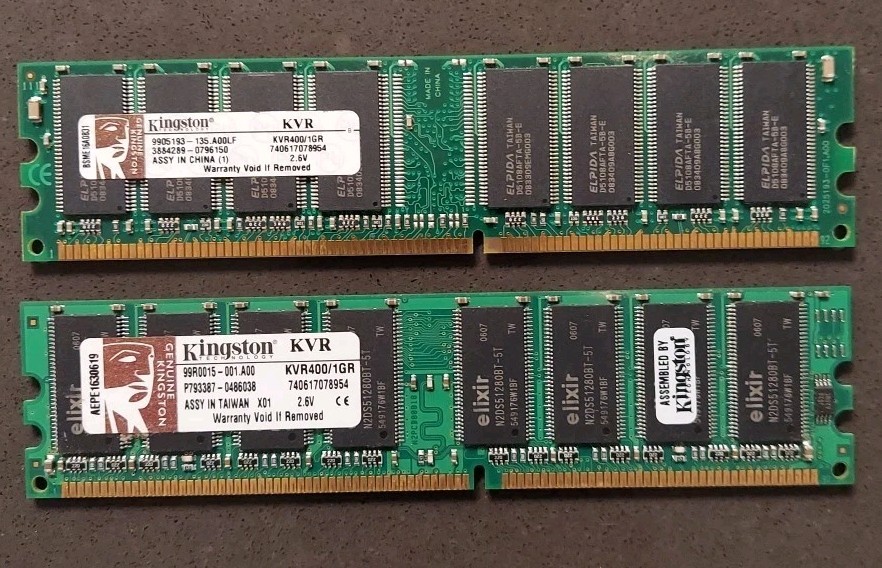 2 PCS x Kingston RAM 1GR Desktop Memory KVR400/1GR 740617078954