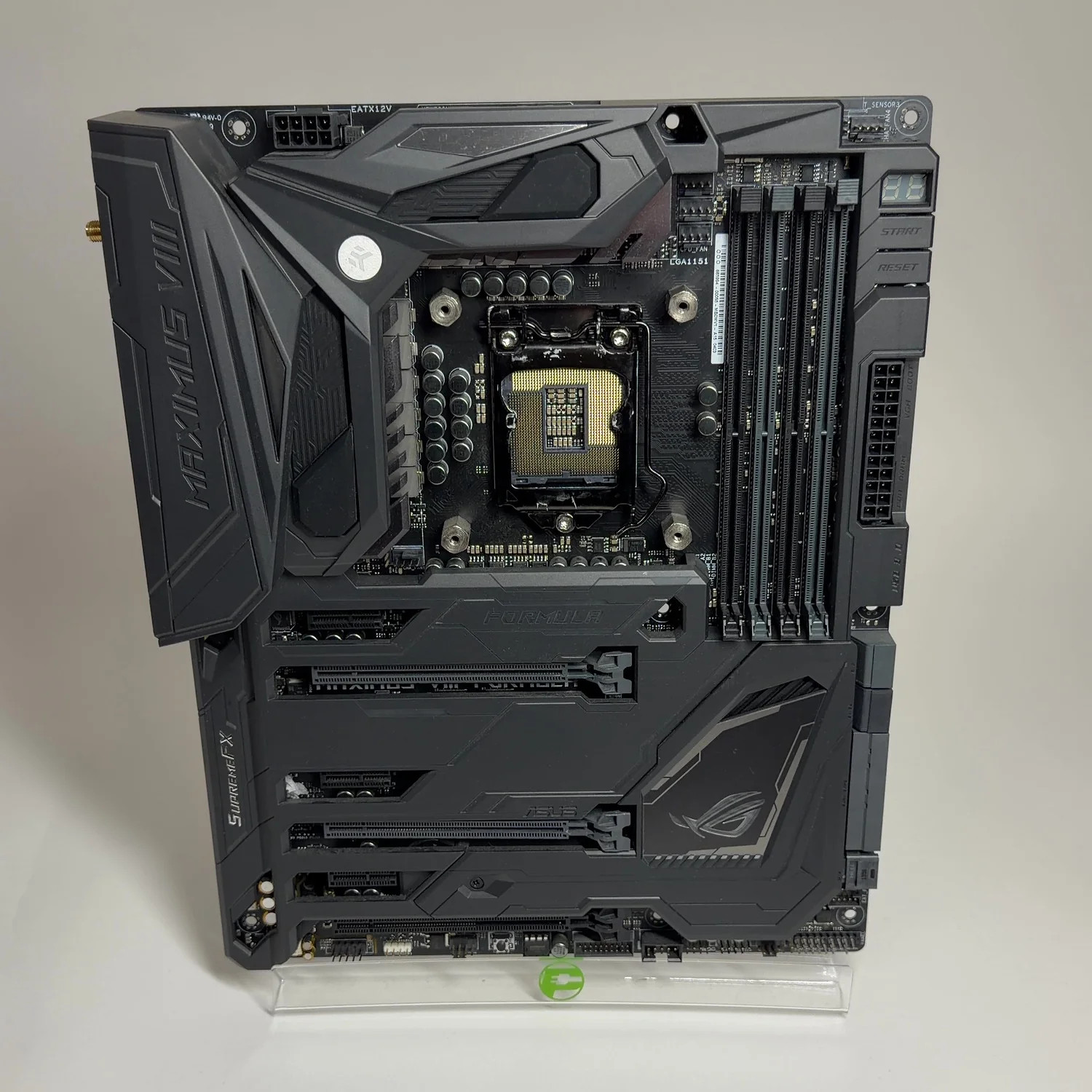 Asus ROG Maximus VIII Formula LGA 1151 ATX Intel DDR4 Motherboard