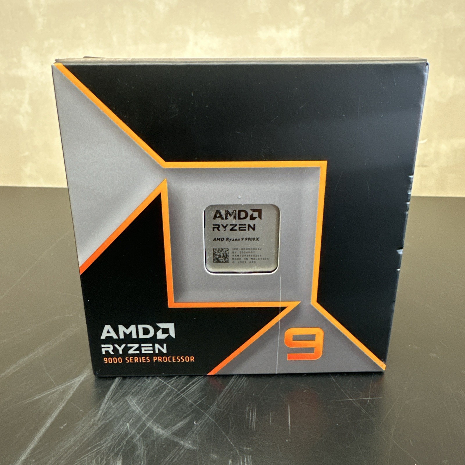 AMD Ryzen 9 9900X 12-Core 4.4 GHz AM5 CPU 100-100000662WOF