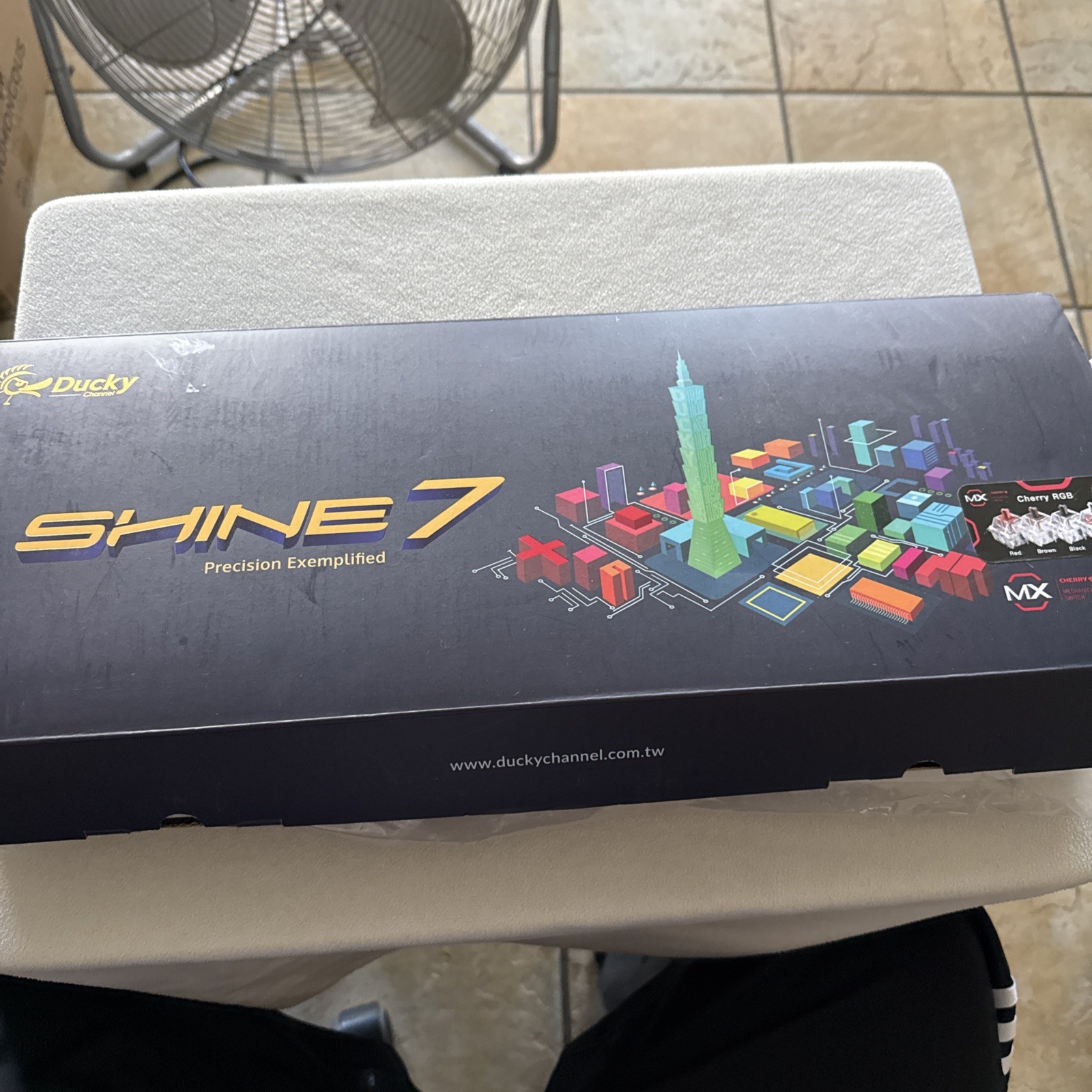 Ducky Shine 7 DKSH1808ST Keyboard Open Box + 108 Pudding Keycap Set