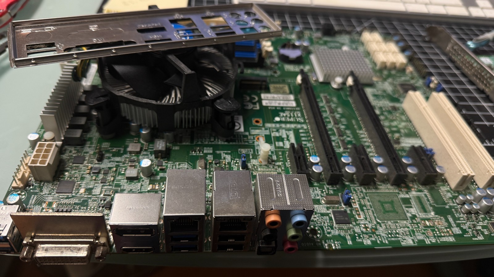 Supermicro X11SAE ATX Workstation Motherboard LGA11 with Xeon E3-1245 v6