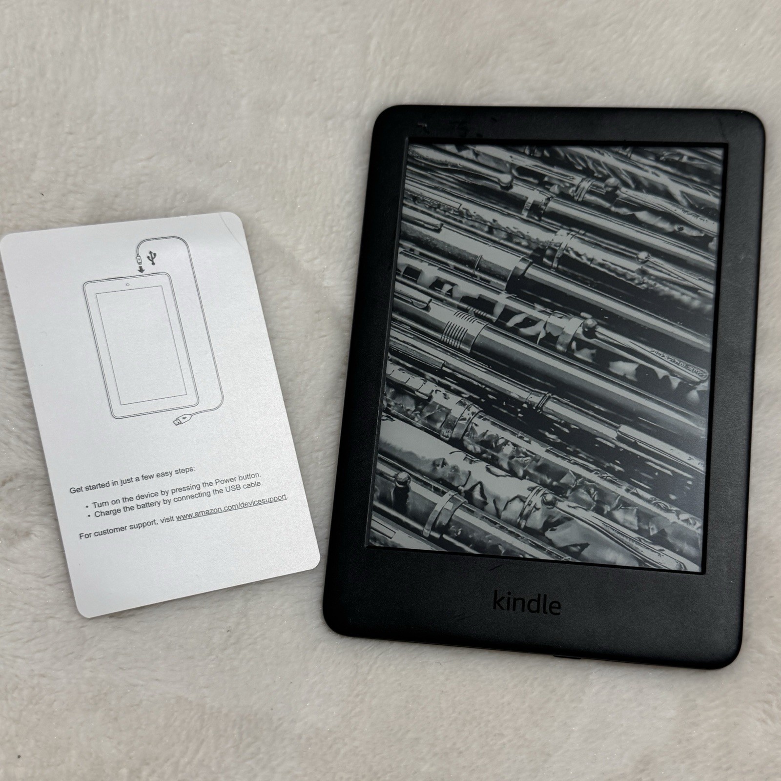 Kindle Amazon 10th Gen 2019 E-Reader 8GB Wi-Fi Black, Lightweight 
