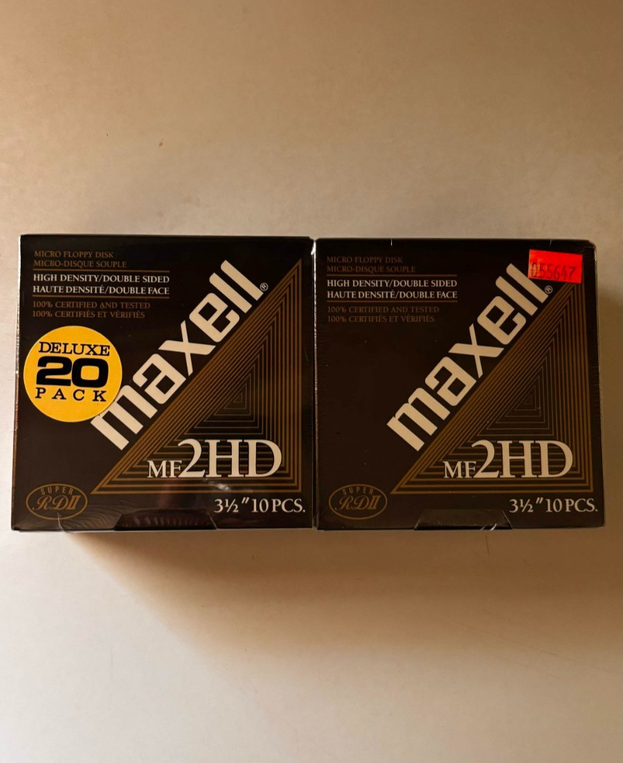 Maxell MF2HD 3 1/2" DELUXE 20 PACK Micro Floppy Disk (ORIGINAL PACKAGE UNOPENED)