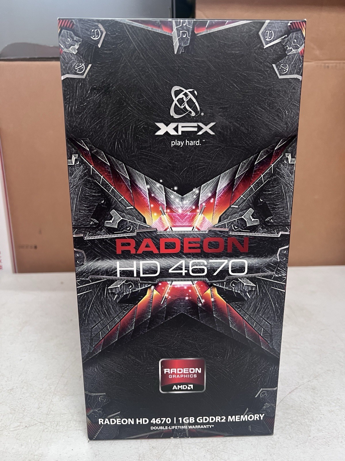 NEW SEALED XFX Radeon HD 4670 1GB DDR2 PCI-E Graphics Card HD-467X-ZDFR DVI