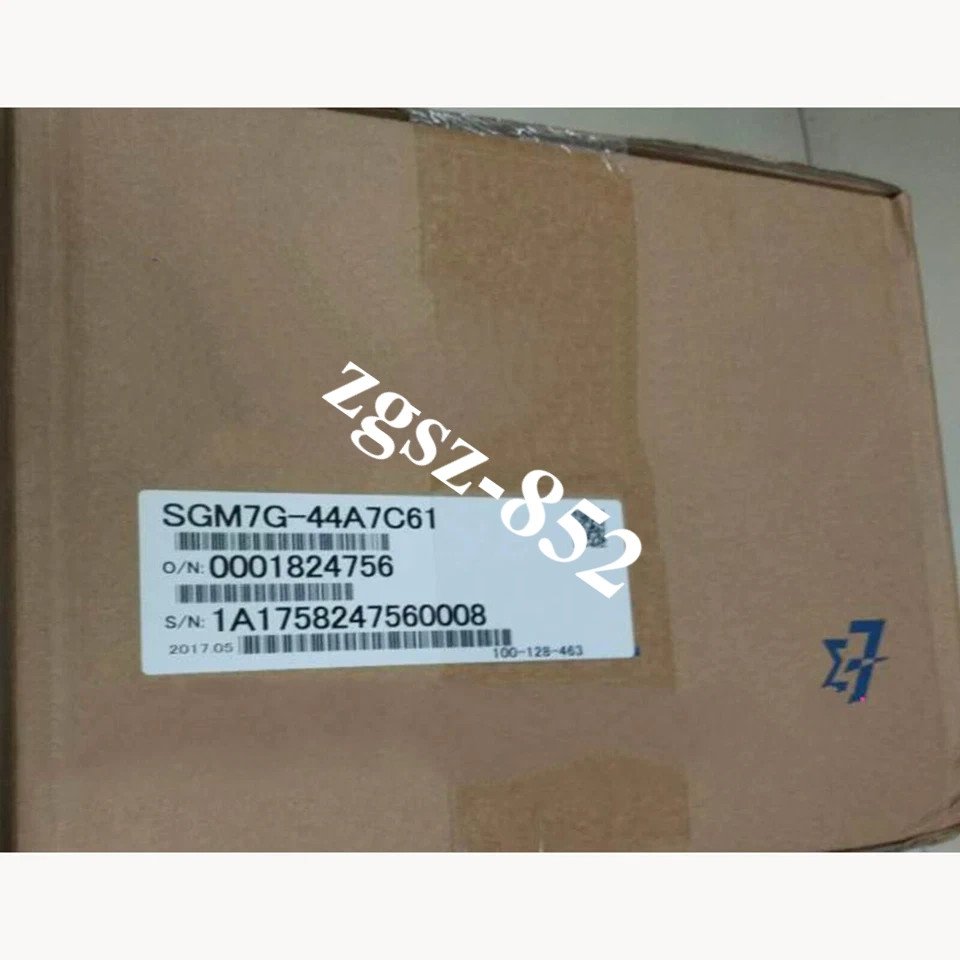 One Yaskawa SGM7G-44A7C61 Servo Motor New Fast Shipping FedEx or DHL