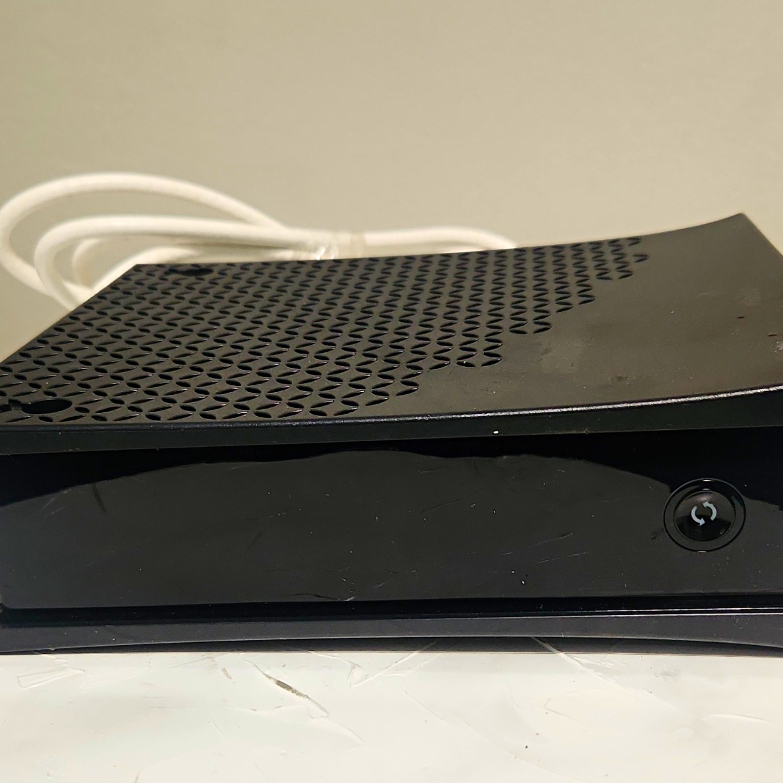Spectrum EN2251 DOCSIS 3.1 Cable Modem 2.5Gbps Voice 2.5G Ethernet Black