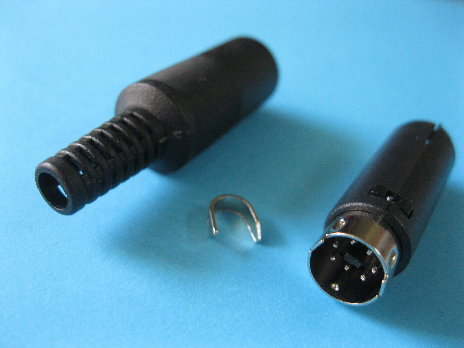 60 pcs Standard Mini DIN Plug 7 Pin Male Connector with Plastic Handle New