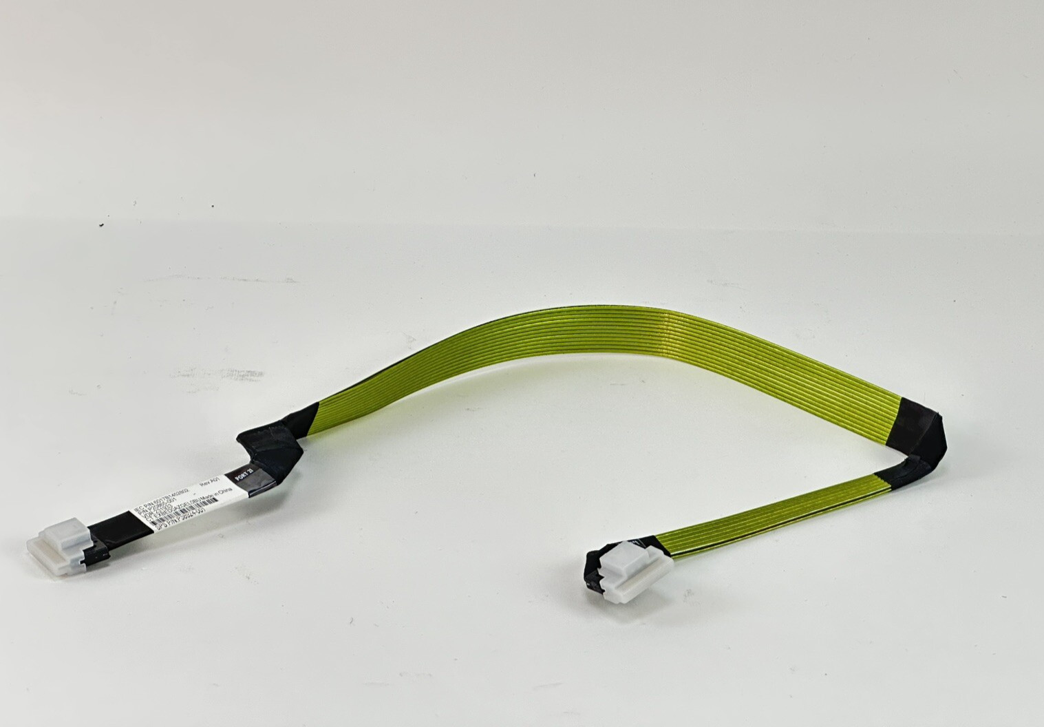 HPE Gen10+ TriMode 8SFF Backplane to Type-p SR Controller Cable DL360 P20865-001