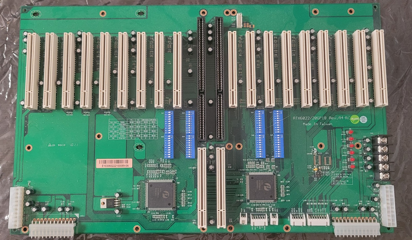 Axiomtek ATX6022/20GP18 Rev.A4-RC / ATX6022/8 Rev.A4-RC Backplane
