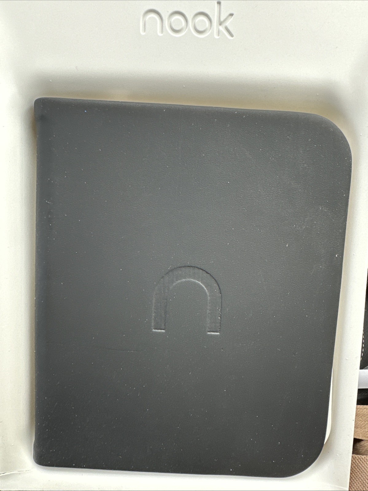 New Barnes & Noble Nook 2nd Edition Oliver Cover Black Folio Case