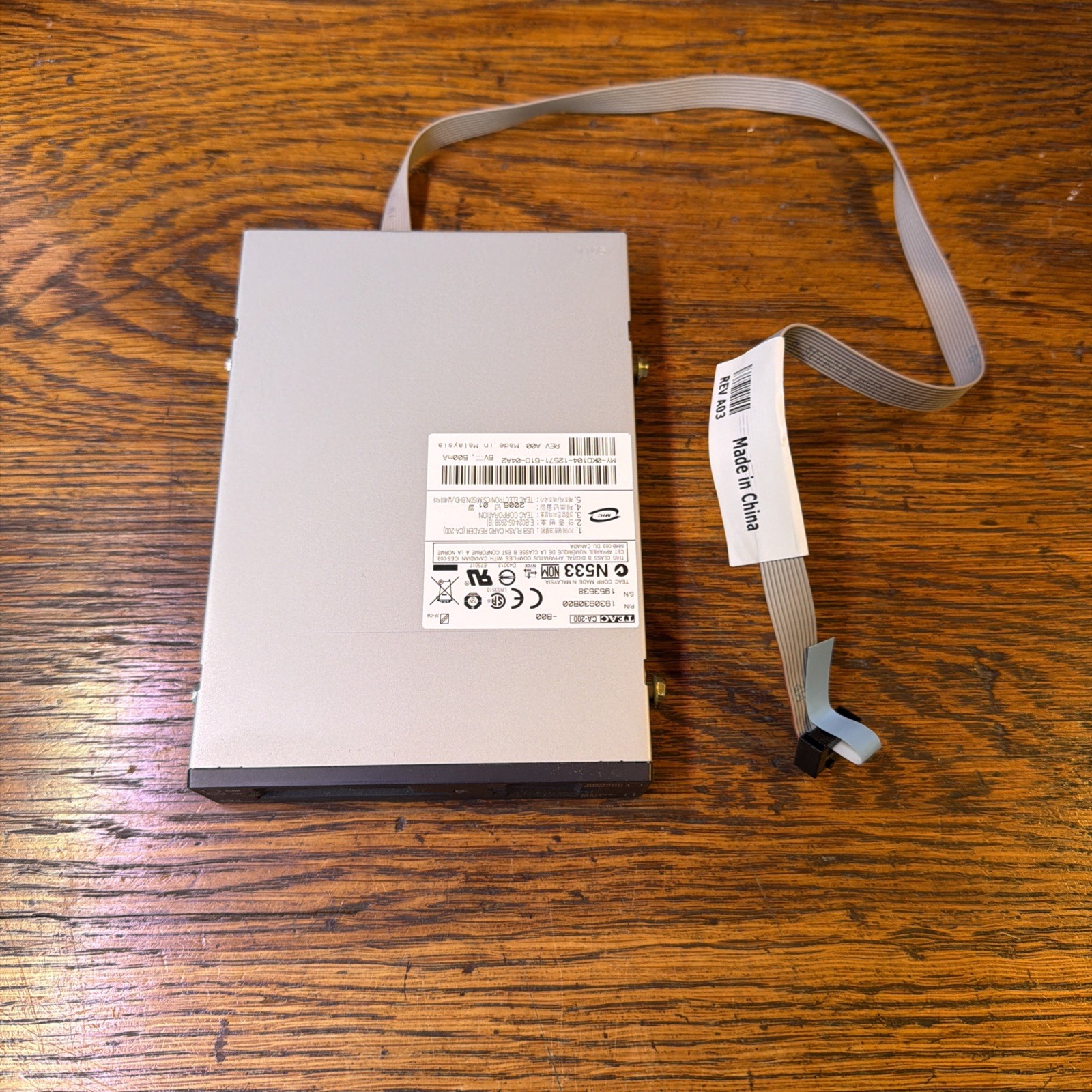 TEAC CA-200 -B13 Memory Card Reader Desktop 1930930B13 from Dell Inspiron 518