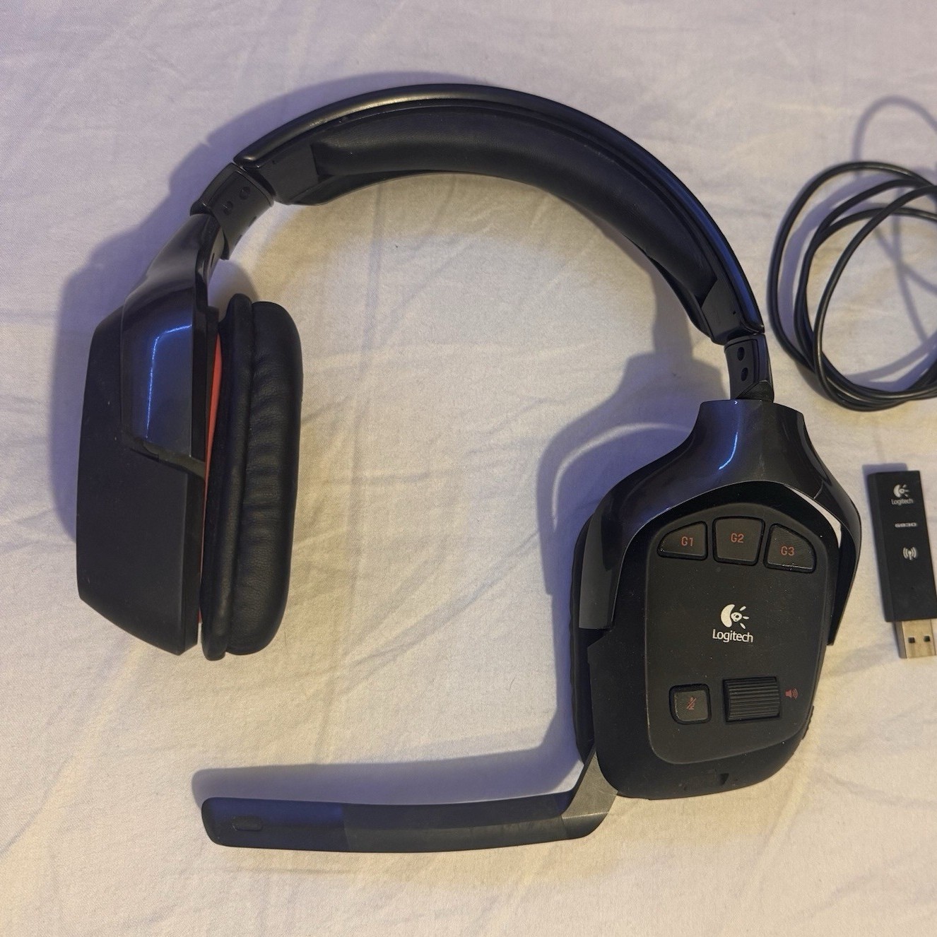 Logitech G930 Wireless RF Over-Ear Gaming Headset w/ Boom Mic USB Receiver