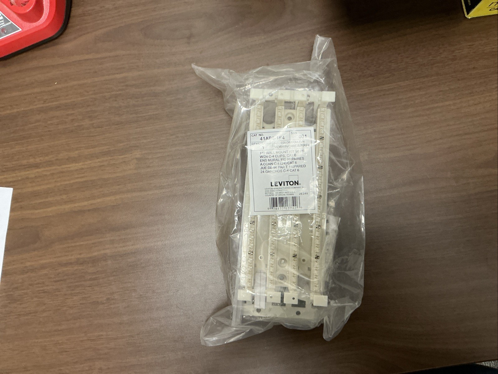 Leviton 41AB6-1F4 Cat 6 110-Style Wiring Block Kit 96-Pair Block 24 C-4 Clips