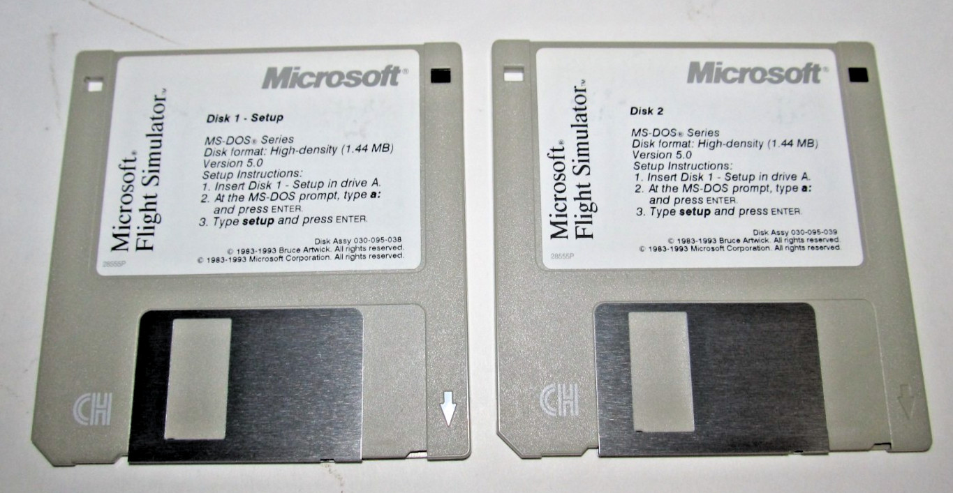 Vintage Microsoft Flight Simulator PC Game 3.5"   (Untested)   (GP1)