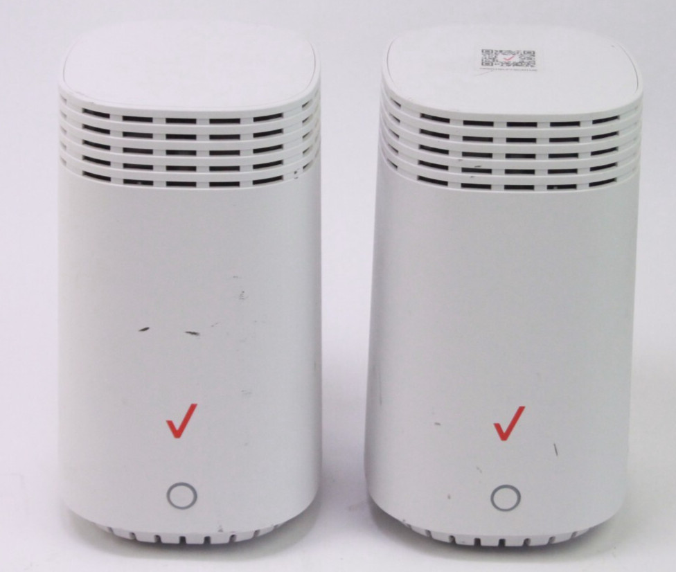 Lot of 2 Verizon Fios G3100 Fios  Routers Untested No Cords READ AS IS