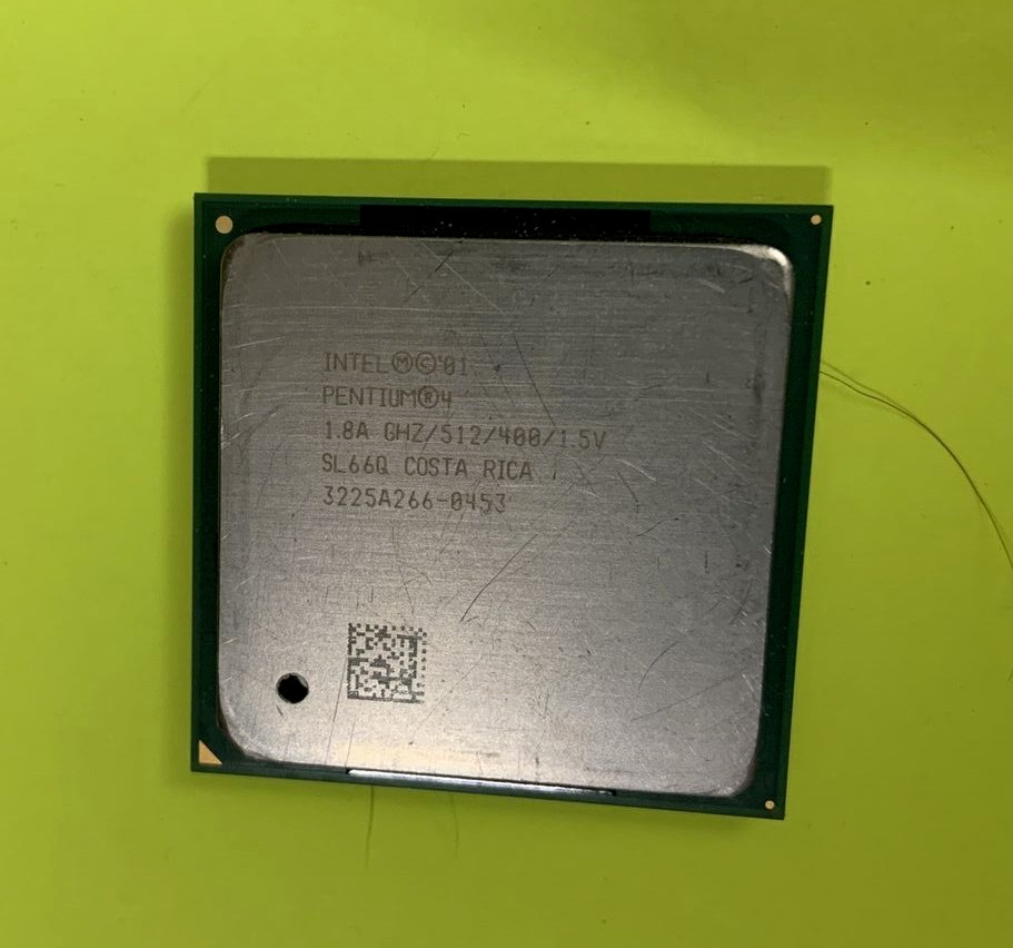 Intel Pentium 4 - 1.8 GHz / 512 Kb / 400 MHz - SL66Q