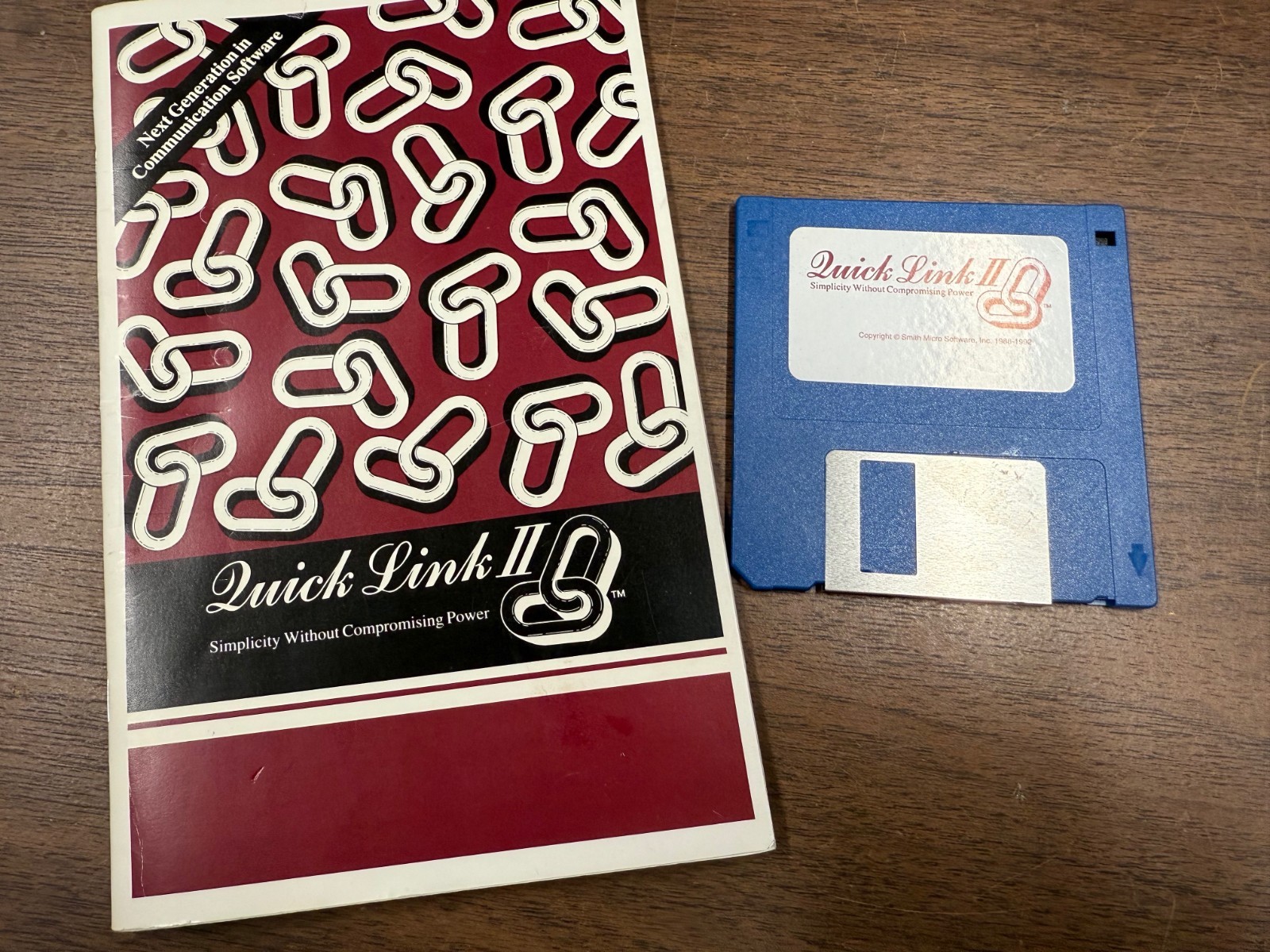 Vintage Macintosh software :  QUICK LINK II  /  COMMUNICATE LITE   3-1/2 disks
