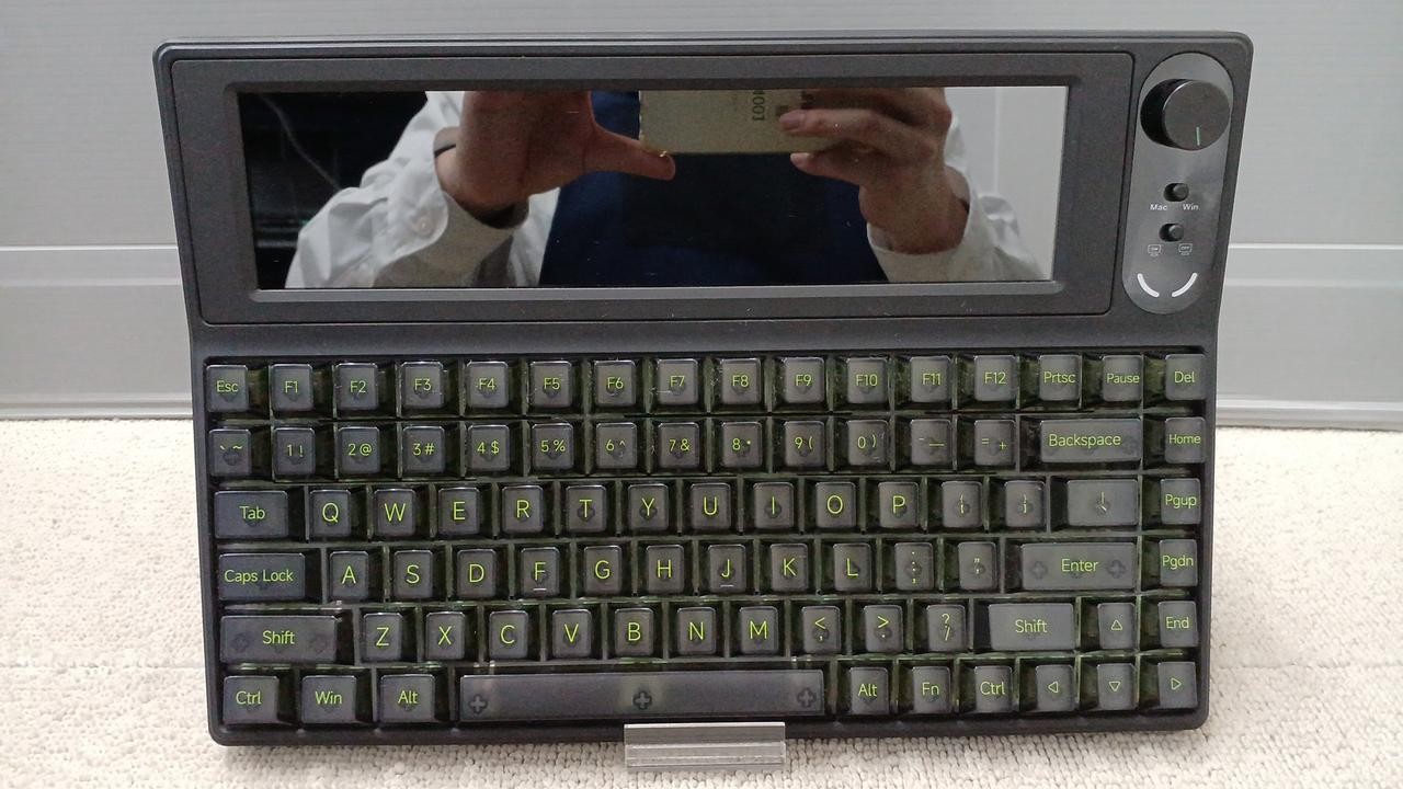 AJAZZ AKP846 Mechanical Keyboard with Display, US Layout, Type-C, Gasket Mount,