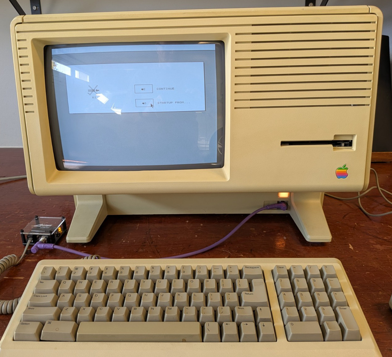 Apple Lisa 2/10 Computer with working Widget Hard Drive.