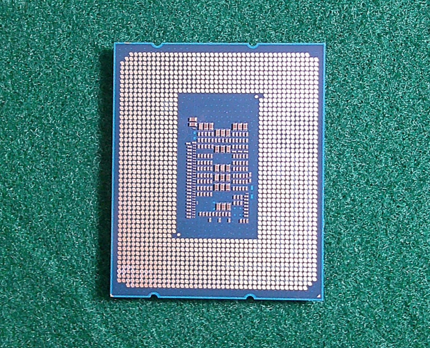 Intel Core i5-12400 Processor SRL5Y X201H805 (4.4 GHz, 6 Cores, LGA 1700)