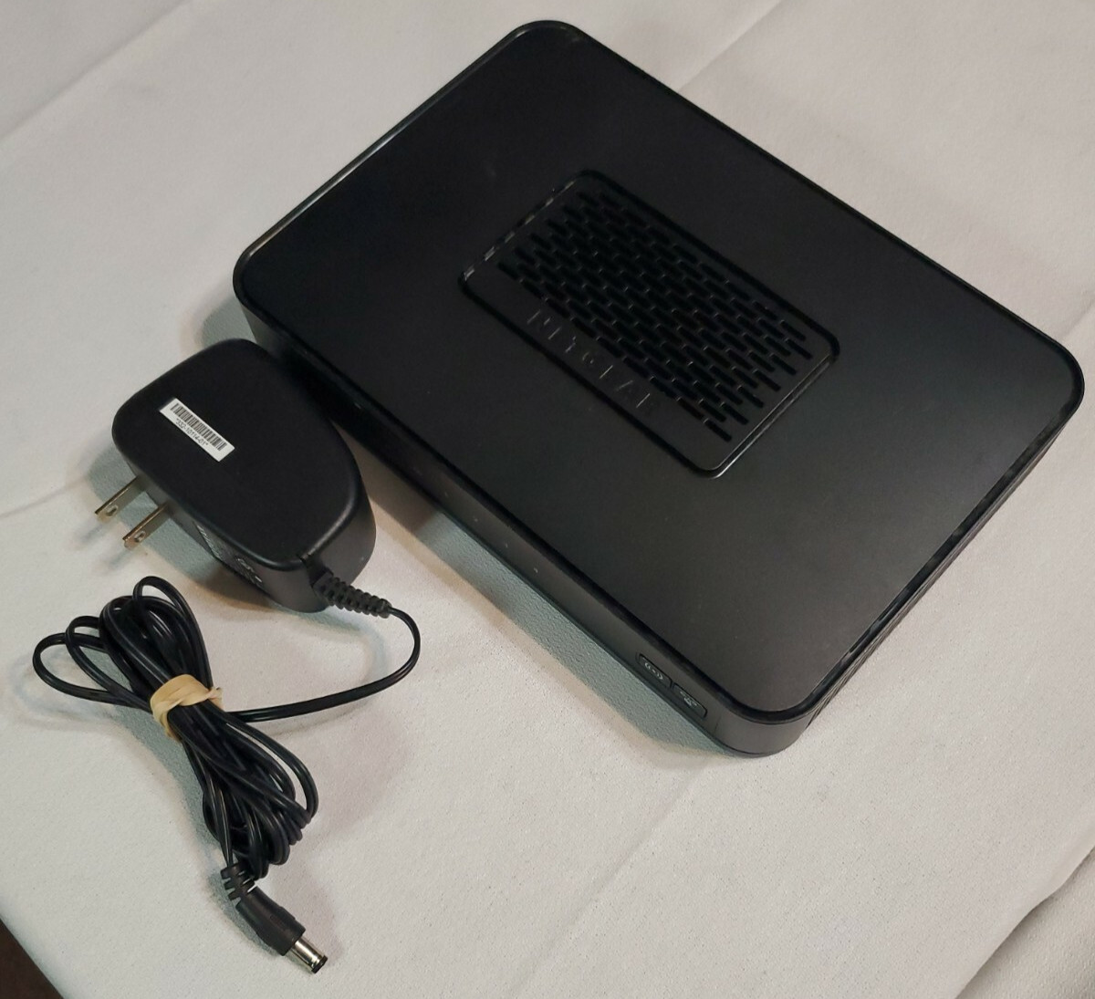 Netgear CG3000D Docsis 3.0 Cable Modem & Wireless N Router With AC Adpater
