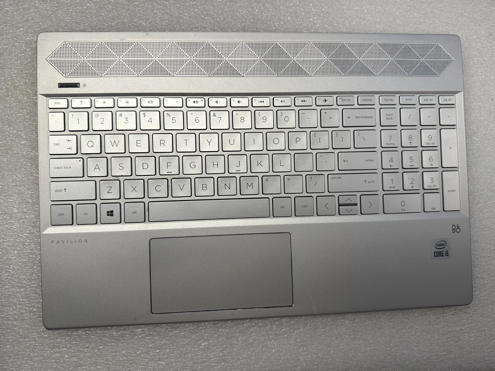HP Pavilion 15-CS 15.6" Palmrest Touchpad Backlit Keyboard EBG7B015010 Silver