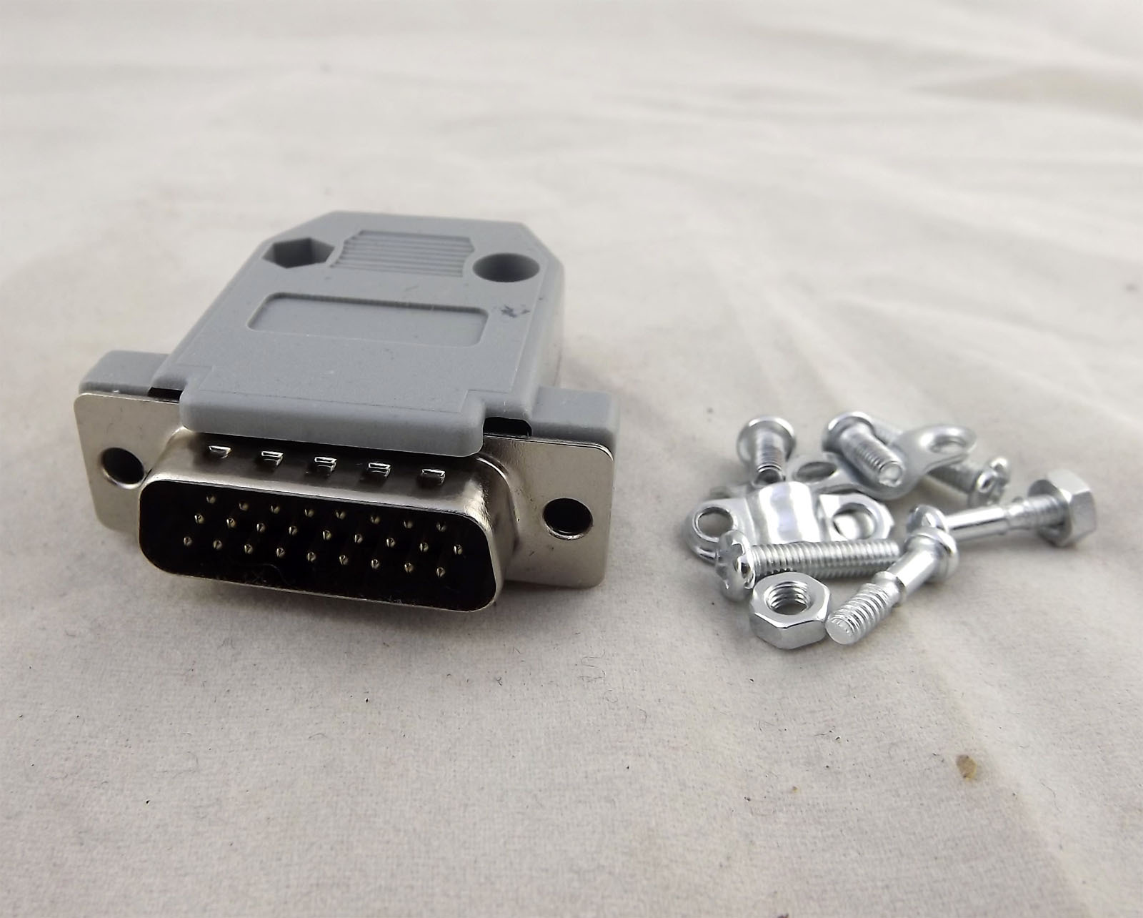 10pcs D-Sub DB26 Male 26 Pin 3 Rows Connector Gray Plastic Hood Cover Backshell