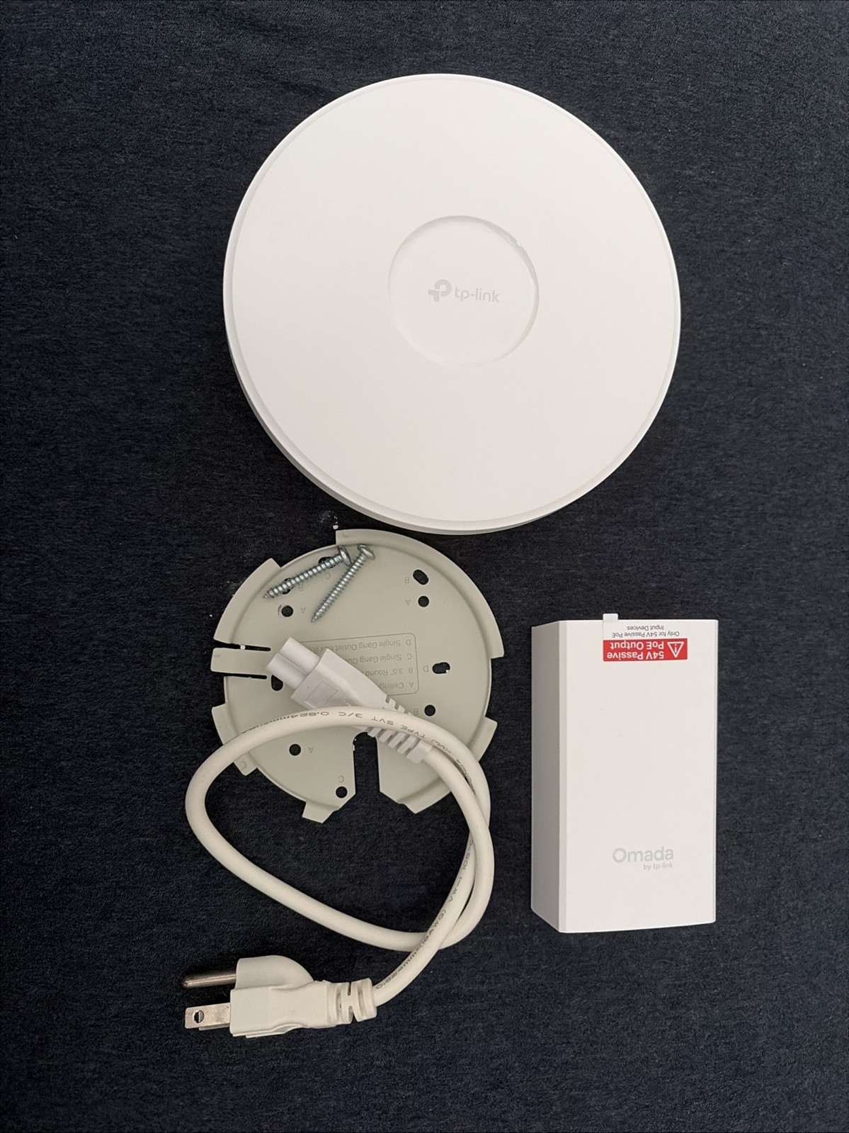 TP-Link EAP723 BE5000 Omada Wireless Ceiling Mount WiFi 7 with 2.5G PoE Injector