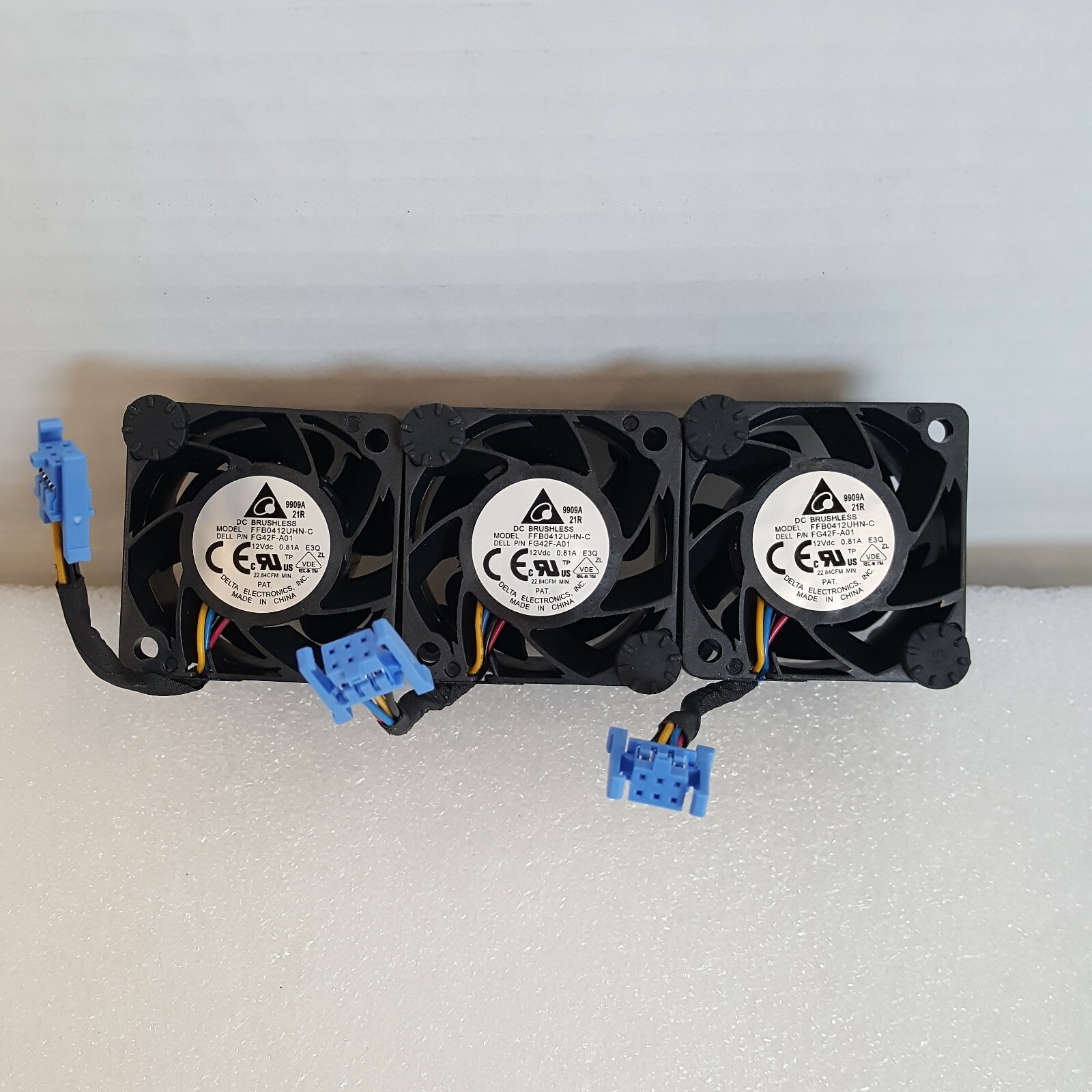LOT OF 3 Genuine OEM Dell Poweredge R240 R250 R340 CPU Fan MR10W FFB0412UHN-C