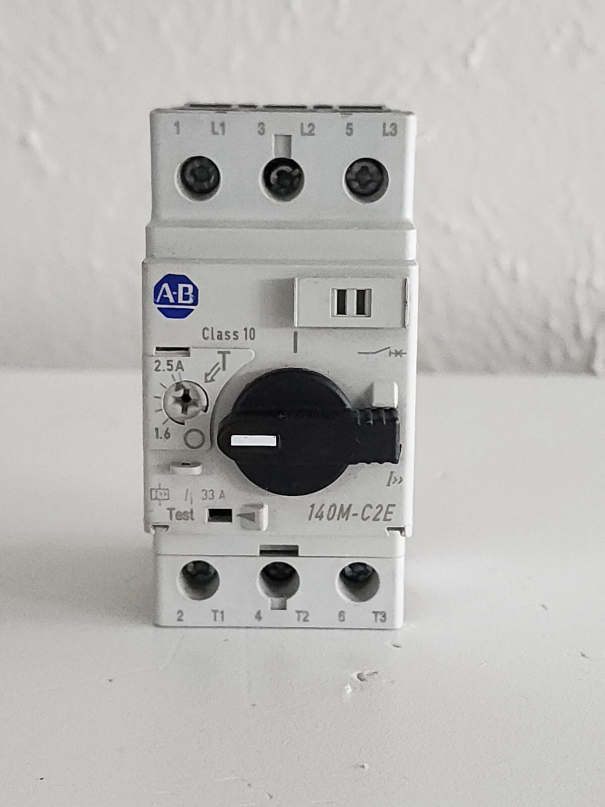 Allen Bradley 140M-C2E-B40 Motor Protector Circuit Breaker Series C 140MC2EB40