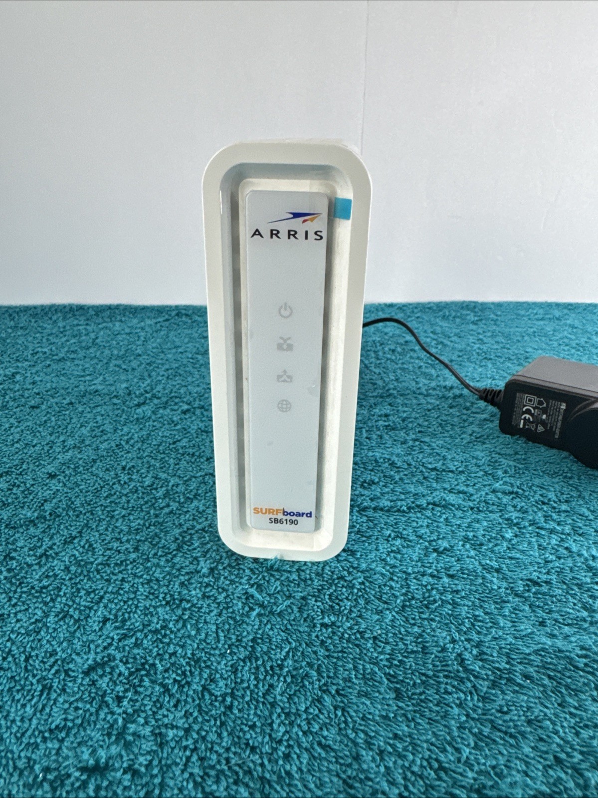 ARRIS SURFboard SB6190 DOCSIS 3.0 Cable Modem Intel Inside White - Ships Free