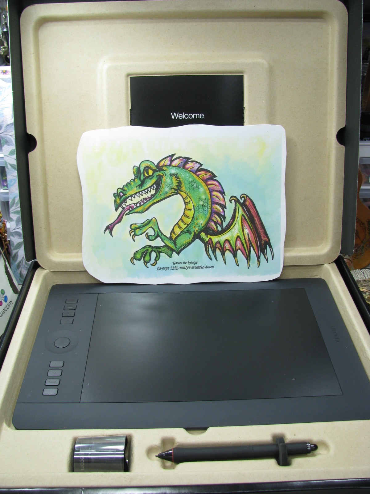 WACOM INTUOS PRO, PTH-651/K, Medium Graphics Drawing Pad, PC/ Mac, PEN & Cord