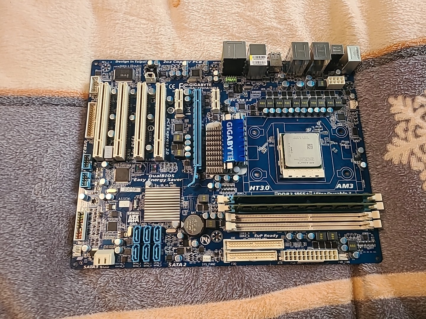 Gigabyte GA-770TA-UD3 Motherboard Bundle | AMD Athlon II | 8GB RAM | TESTED