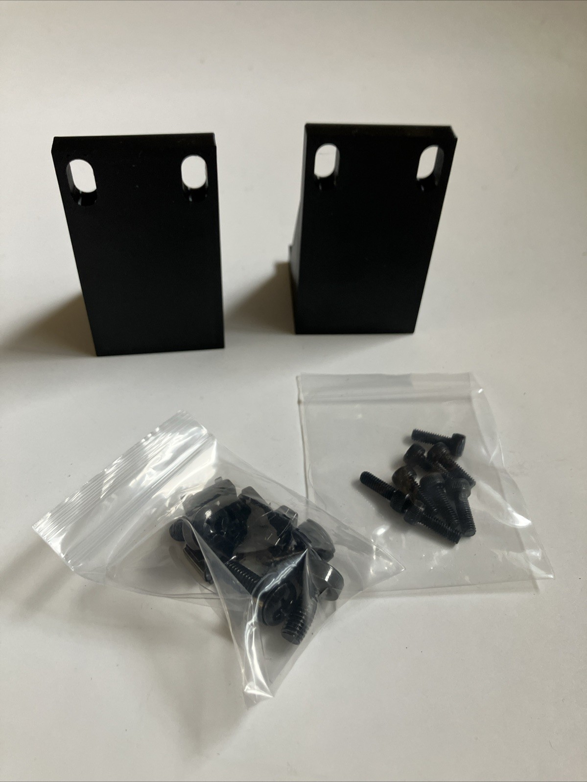 Rack Ears Mount Kit for DELL POWERCONNECT 2824 with Brackets & Hardware