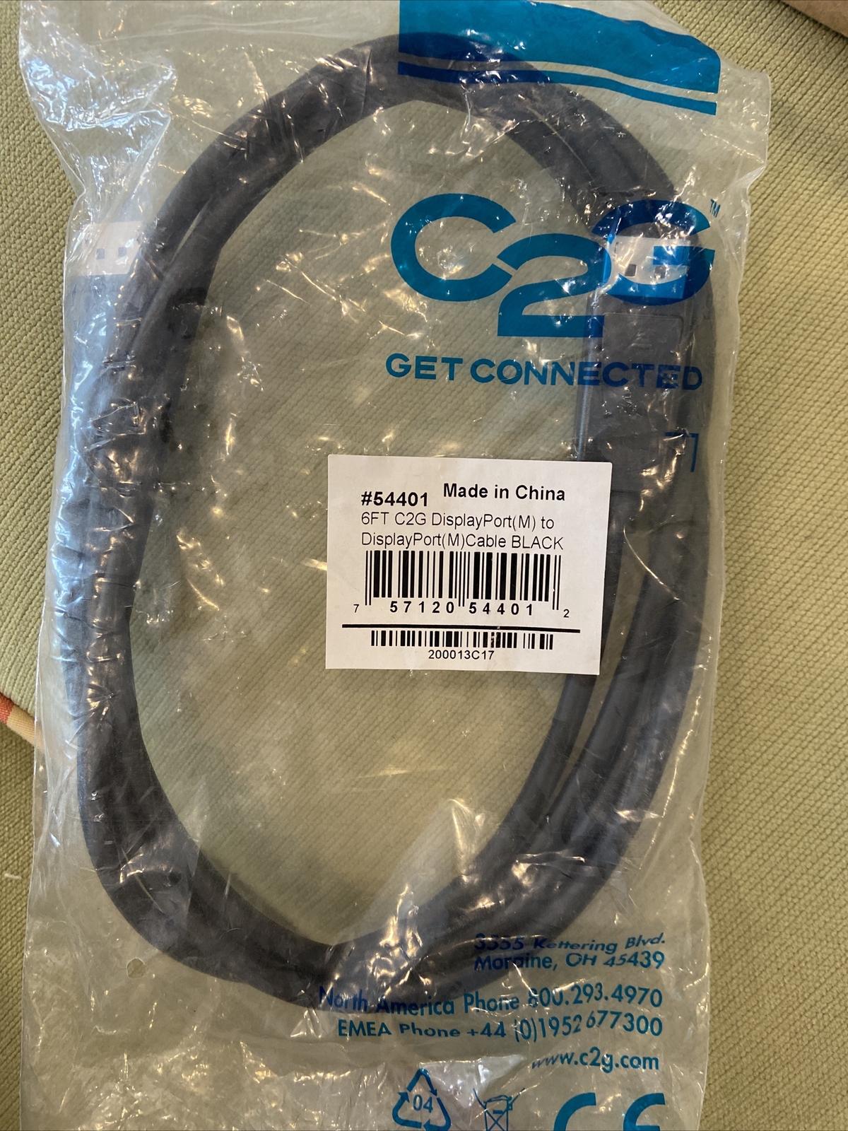 54401 C2G 6ft DisplayPort Cable with Latches - 4K - 8K - UHD - Black