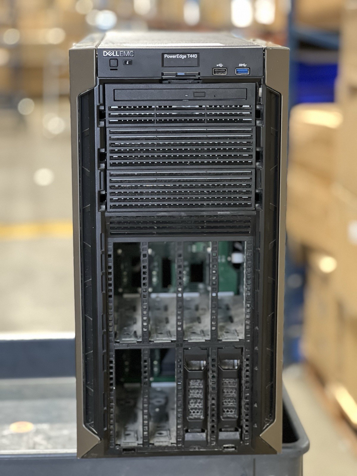 Dell PowerEdge T440 Server, Xeon(R) Silver 4110, @ 2.10GHz, 32GB RAM-No HDD/AC