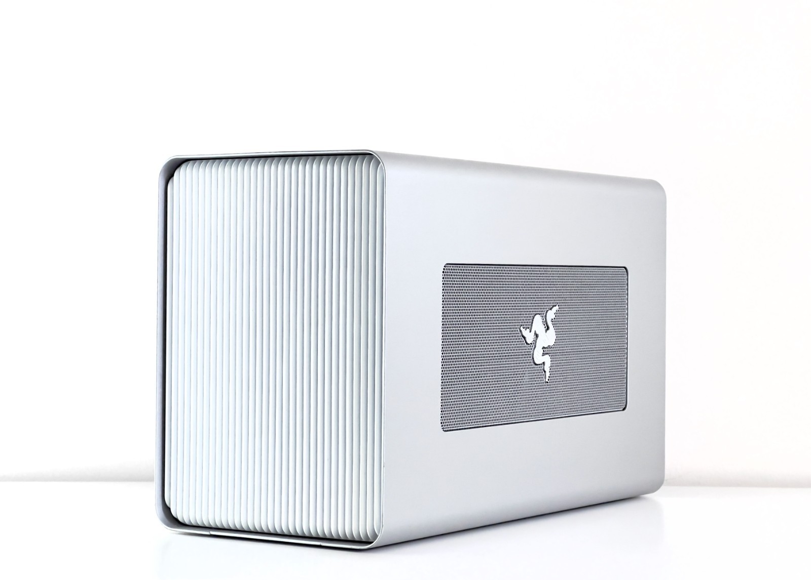 Razer Core X External GPU eGPU Enclosure Thunderbolt 3 650W PSU RC21-0131 Silver