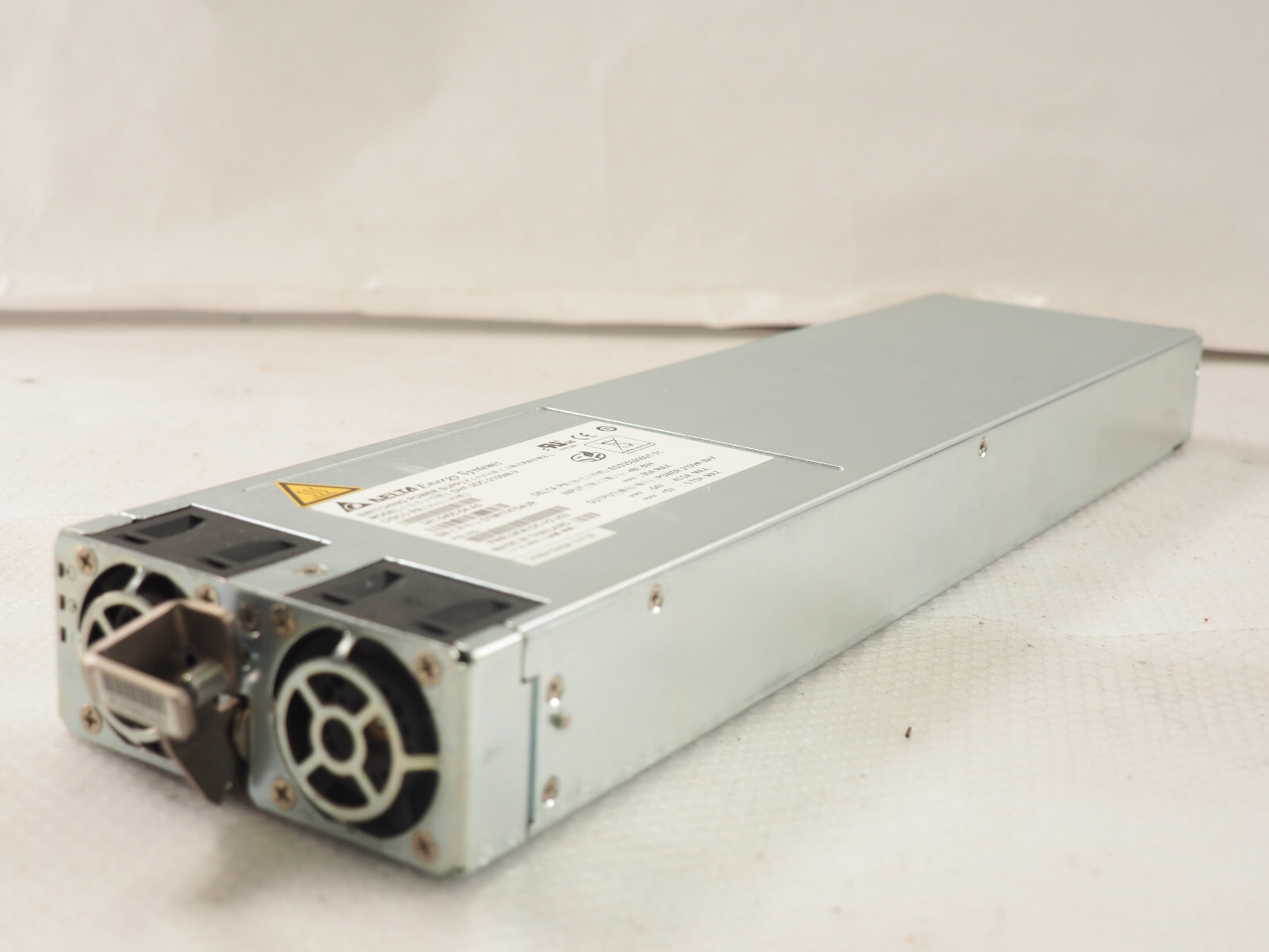 Cisco PWR-2KW-DC-V2 341-0400-04 IPUPAMDAAA 2100W DC Switching PSU